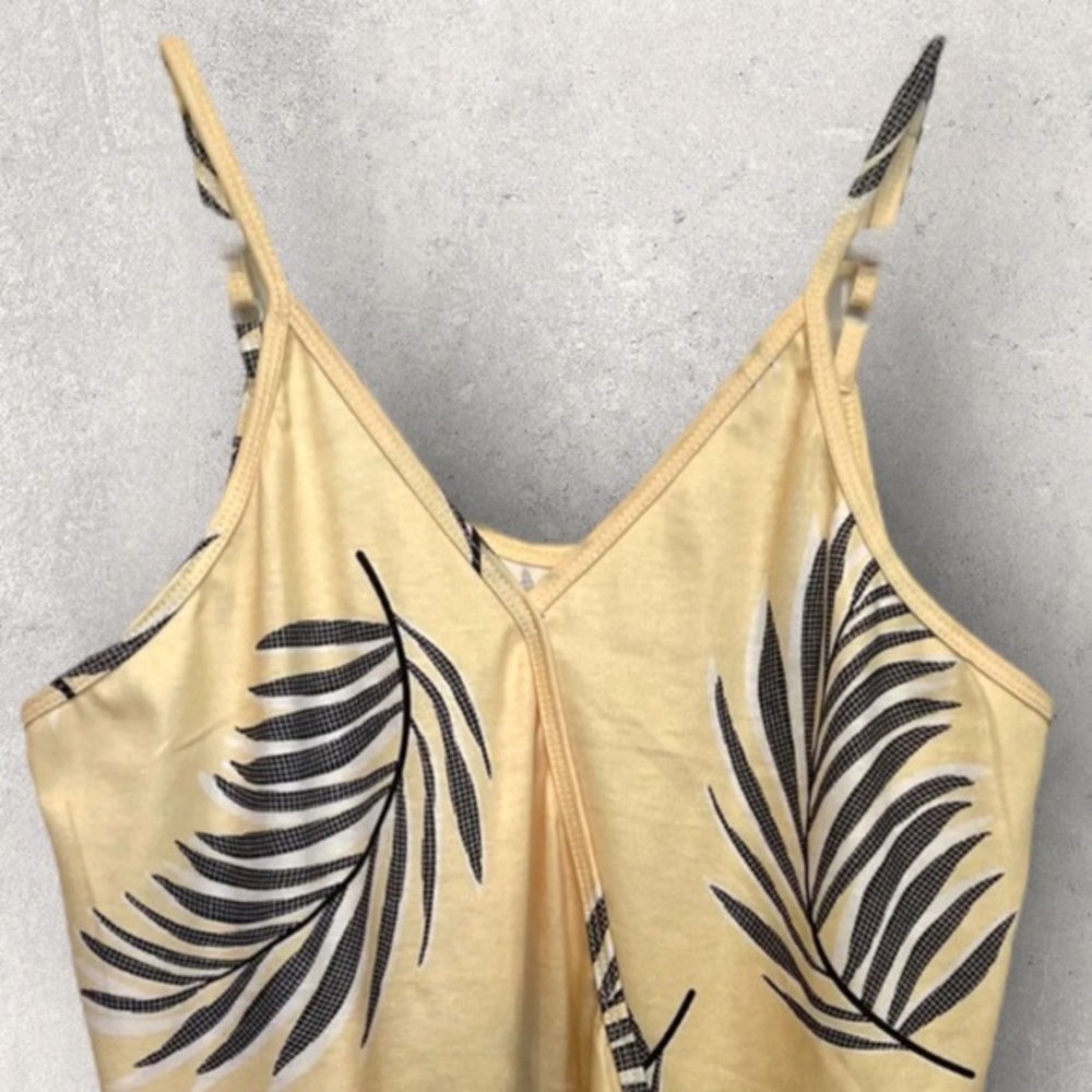 Women's V Neck Spaghetti‎ Strap Cami Shirt Size 2XL - Picture 4 of 8